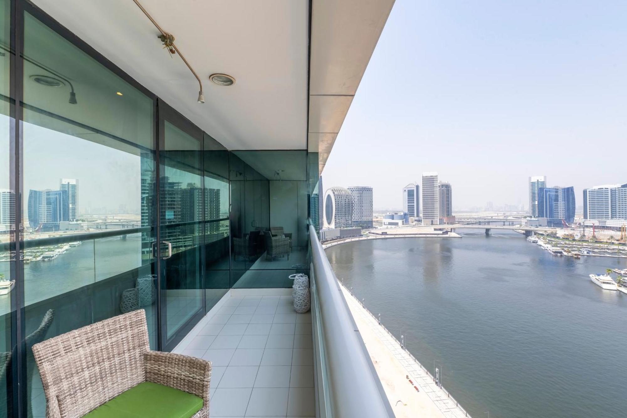 Damac Canal Views Residences Dubai Exterior foto