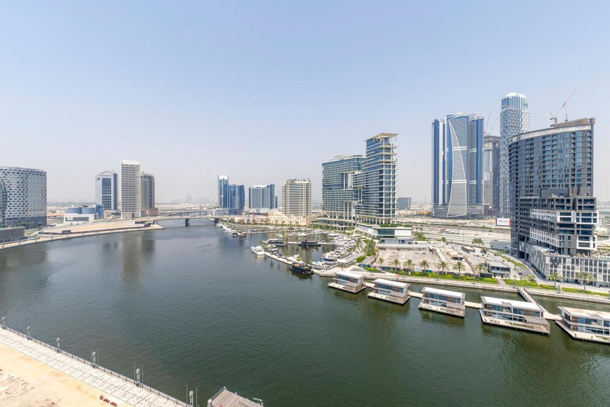 Damac Canal Views Residences Dubai Exterior foto